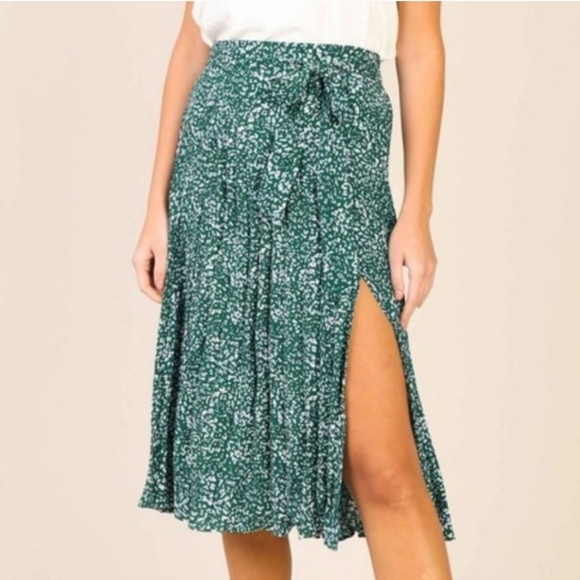 Skies Are Blue Saige Pleated Midi Skirt Green Dot Pull On Elastic Waist XL - Picture 2 of 13